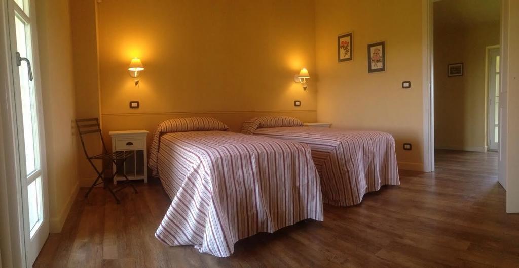 Cascina Rollone Villa Rocchetta Tanaro Ngoại thất bức ảnh